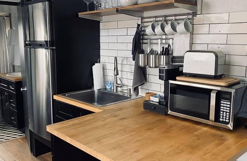Meeker Hotel | Trail and Hitch Tiny Home Hotel and RV