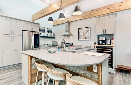 Windcliff Estates Condo | Trails End Vacation Home at Windcliff by RedAwning
