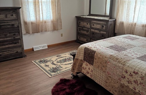Stanton County Other | Tranquil farmhouse near to Johnson City - 2 bedrooms, 2 baths, vintage kitchen.