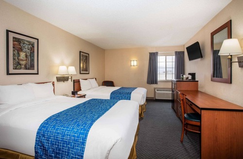 Cimarron Hills Hotel | Travelodge by Wyndham Colorado Springs Airport/Peterson AFB