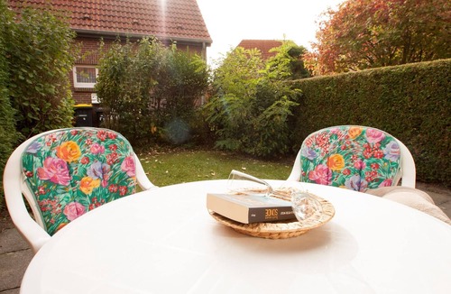 Carolinensiel House | Trendy and comfortable: The approx.