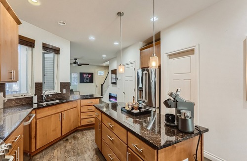 San Rafael House | Trendy Denver - Fireplace/Game Room