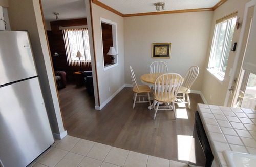 Southbridge House | Tri-Level Home with a View