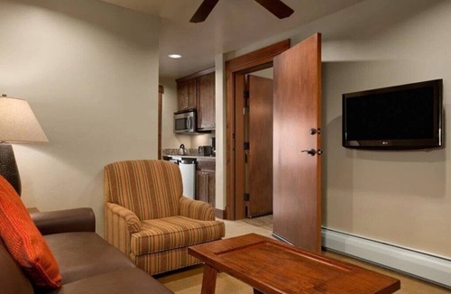 Breckenridge Cabin | TRUE Ski In/Out Luxury Suite Residence, Grand Lodge on Peak 7, Breckenridge CO