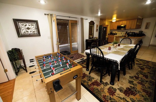 Westminster House | Tuscan Hills Hideaway - 6 Bedrooms, 14 beds, Up to 25 people
