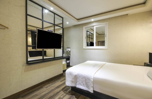 Chilgok-gun Hotel | Twelve Motel
