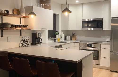 Winter Park House | Two Free E-bikes included. Walk to base. Inside the WP gates. Private hot tub.