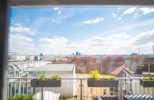 Rudolfsheim-Funfhaus Apartment | Two leveled Penthouse by Schonbrunn