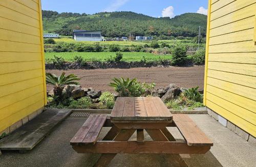 Jeju City House | Udo Sunflower Pension