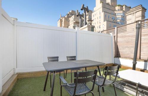 Uptown Apartment | UES 3br penthouse w wd nr Central Park NYC-1110