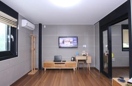 Uljin House | Uljin Blue Ara B pension