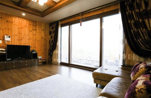 Hupo-ri House | Uljin Dararaeuihaengbok Pension