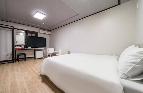Chinha Hotel | Ulsan Jinha Pataya