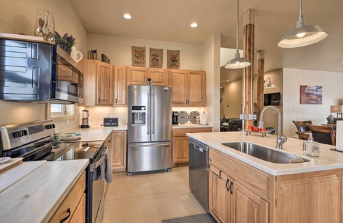 Lewis Cottage | Unique Cortez Family Getaway w/Mountain Views!