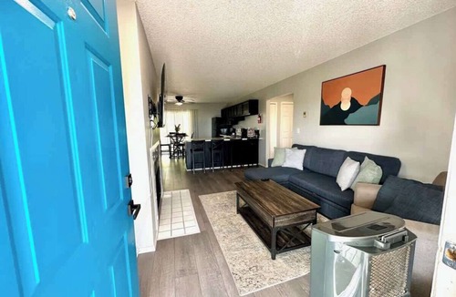 Cimarron Hills Apartment | UnitB/FamilyFriendly/CoffeeBar/NearBase/MilitaryFamilies