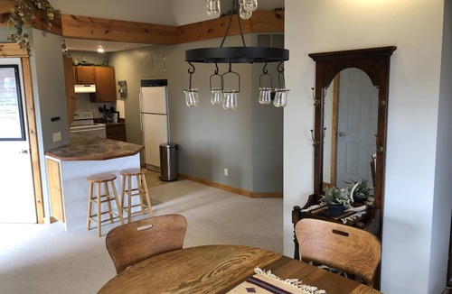 Manhattan House | UPDATED Lake House and Spectacular Views And Sunsets Of Flint Hills Near Ksu Ca