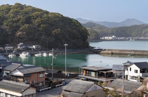 Kochi Villa | URADO TERRACE Private villa 無料駐車場4台 最大10名 桂浜近く ジャグジー シアタールーム完備