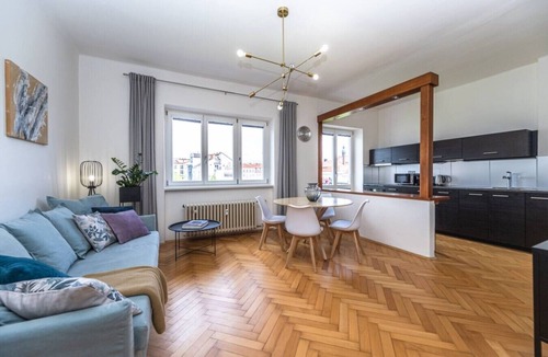 Andel Apartment | Urban Elegance Residence in Smíchov