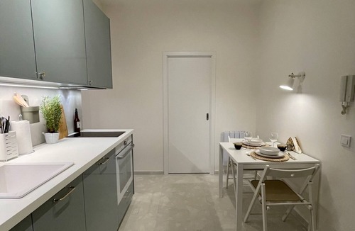 Bubenec Apartment | Urban Retreat I Stylish Boho Apartment in Letná - 10 minutes to Old Town
