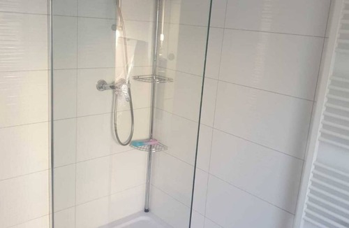 Lauda Apartment | Urlauben Sie auf Großzügigen 50 m2 Fewo Malaika in Gerlachsheim