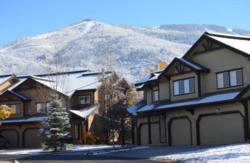 Steamboat Springs Apartment | V1421 - Villas at Walton Creek