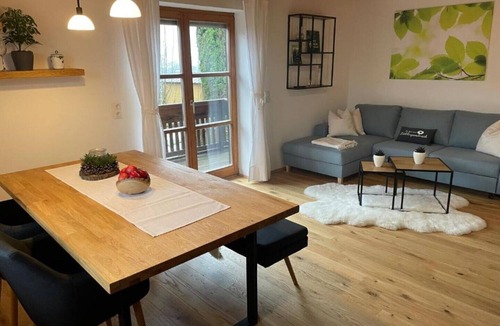 Neukirchen vorm Wald Condo | Vacation apartment Hofleben Reiner