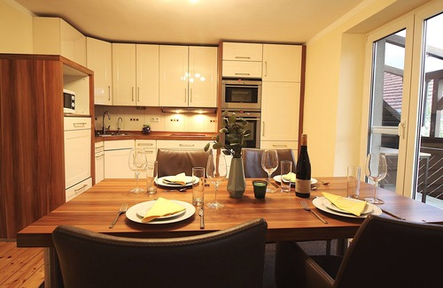 Ochsenfurt Apartment | Vacation apartment at the moated castle (1)