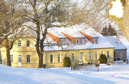 Gingst Apartment | Vacation apartment/apartment for 4 guests with 86m² in Gingst (117028)