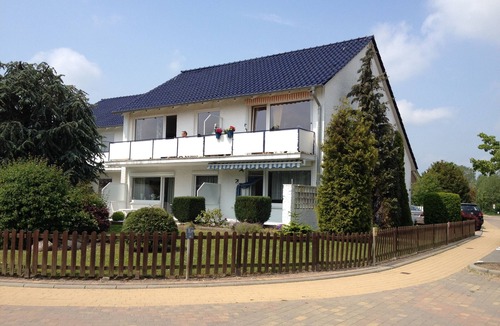 Groemitz Apartment | Vacation apartment in top location, terrace, WiFi, lockable bicycle shed