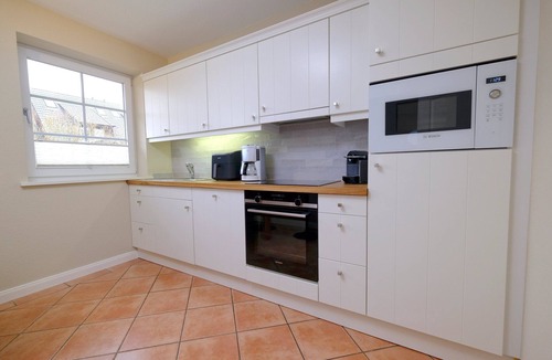 Wenningstedt-Braderup House | Vacation home for up to 6 people with garden.