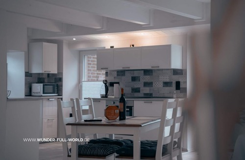 Hohenfelde House | Vacation home Wunderkate - A thatched roof house