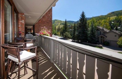 Vail House | Vail Village 2BR Condo I Walk to Gondola & Dining