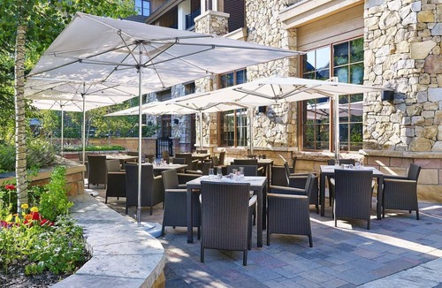 Vail Hotel | Vail Village Sebastian Resort 2 Queen Room - pool, spa, hot tubs, dining onsite!