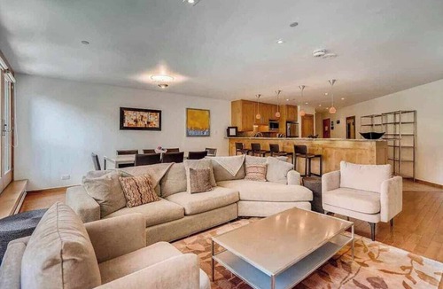 Gore Creek Place Condo | VB | Spacious 4 BR Condo in Lionshead - Amenities