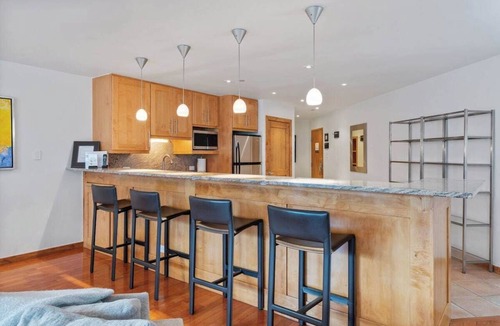Gore Creek Place Condo | VB | Spacious 4 BR Condo in Lionshead - Amenities