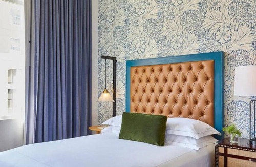 Downtown Denver Hotel | Vibrant Urban Retreat with Nightly Wine Hour | 1 Queen Bed Near Larimer Square