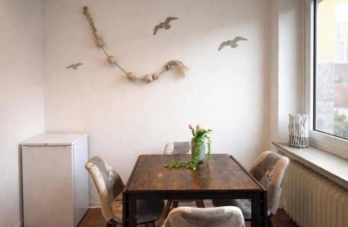 Mitte-Sud Apartment | View sailing school ship | central & modern | 4 pers