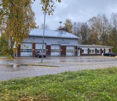 Sievi Apartment | Viihtyisä esteetön saunallinen asunto entisellä paloasemalla