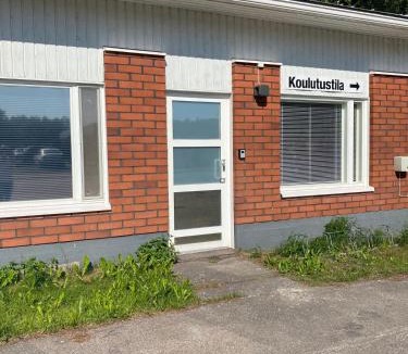 Sievi Apartment | Viihtyisä esteetön saunallinen asunto entisellä paloasemalla