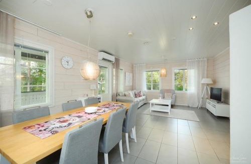Kalajoki Ski Chalet | Villa Metsola