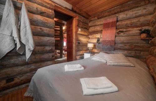 Rukatunturi Villa | Villa Talvikolo - Spacious 2BR Cabin with Sauna