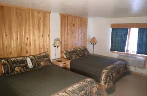 Mesa Hotel | Wagon Wheel Restaurant Bar and Motel