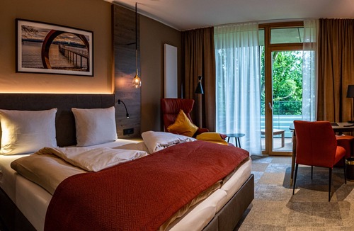 Petershausen-Ost Hotel | Waldhaus Jakob