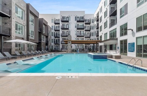 Jewell Heights - Hoffman Heights Apartment | Walk 2 Work to Children's Hospital UC Health Anschutz
