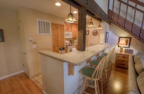 Pioneer Trail Condo | Walk to Beach Cabin Style | Community Amenities