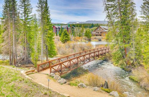 Rendezvous House | Walk to Dtwn: Fraser Retreat w/Hot Tub & Views!