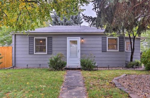 Littleton House | Walk to Dtwn Littleton: Updated Pet-Friendly Home