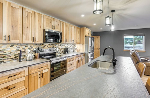 Lake Hatcher Park House | Walk to Lake! All-Season Getaway in Pagosa Springs
