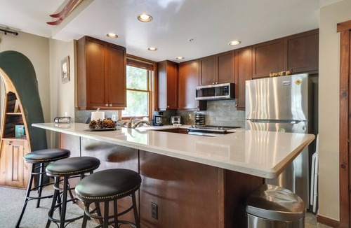Historic District Condo | Walk to Lifts: Breck Condo on Main St w/Amenities