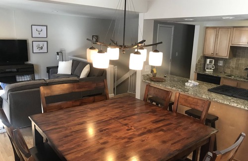 Frisco Condo | Walk to Main Street - 4 Bed 3 Bath Sleeps 11 - Close to Copper/Breck/Keystone